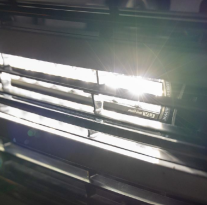 Zestaw świateł Night Hawk Behind Grille Light Kit z 28 calową listwą świetlną - Toyoty LandCruiser 300 Series
